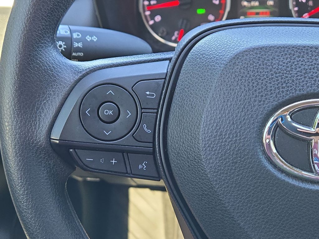 2022 Toyota RAV4 XLE, 232397, Photo