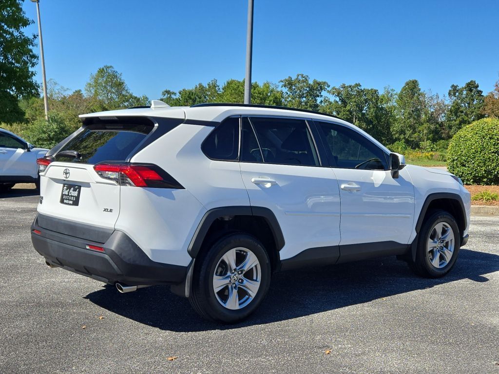 2022 Toyota RAV4 XLE, 232397, Photo