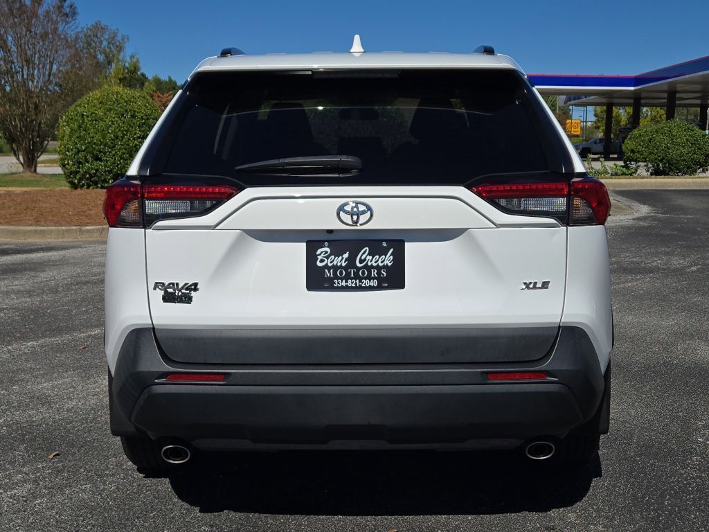 2022 Toyota RAV4 XLE, 232397, Photo