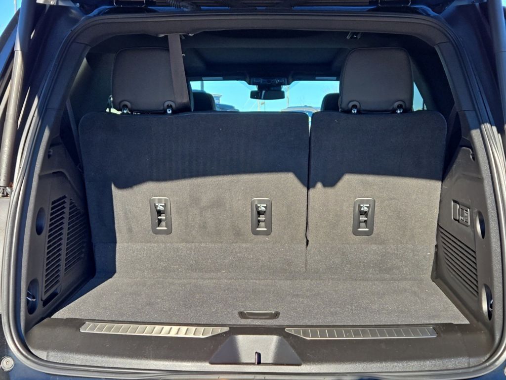 2023 GMC Yukon AT4, 224858, Photo