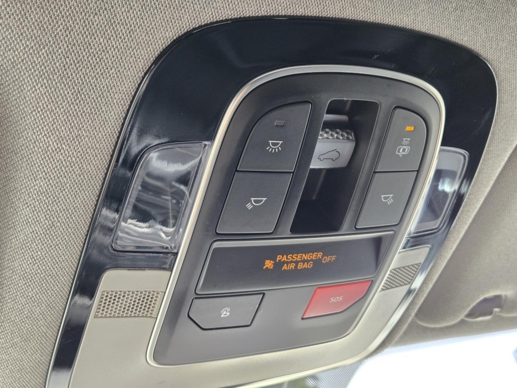 2023 Hyundai Santa Fe Limited, 573058, Photo