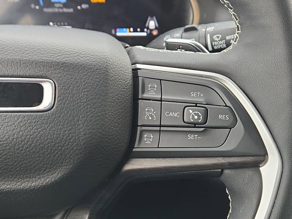 2023 Jeep Grand Cherokee L Limited, 752926, Photo