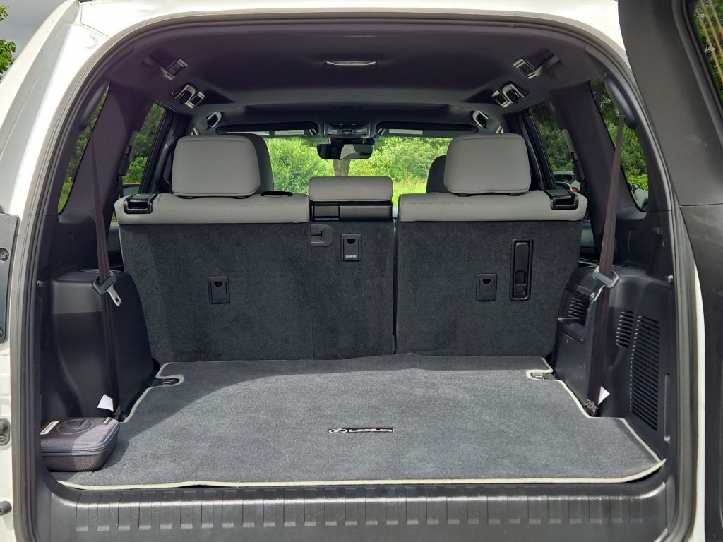 2023 Lexus GX 460 photo 10