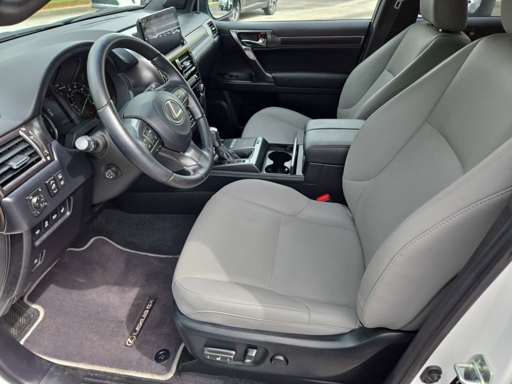 2023 Lexus GX 460 photo 15