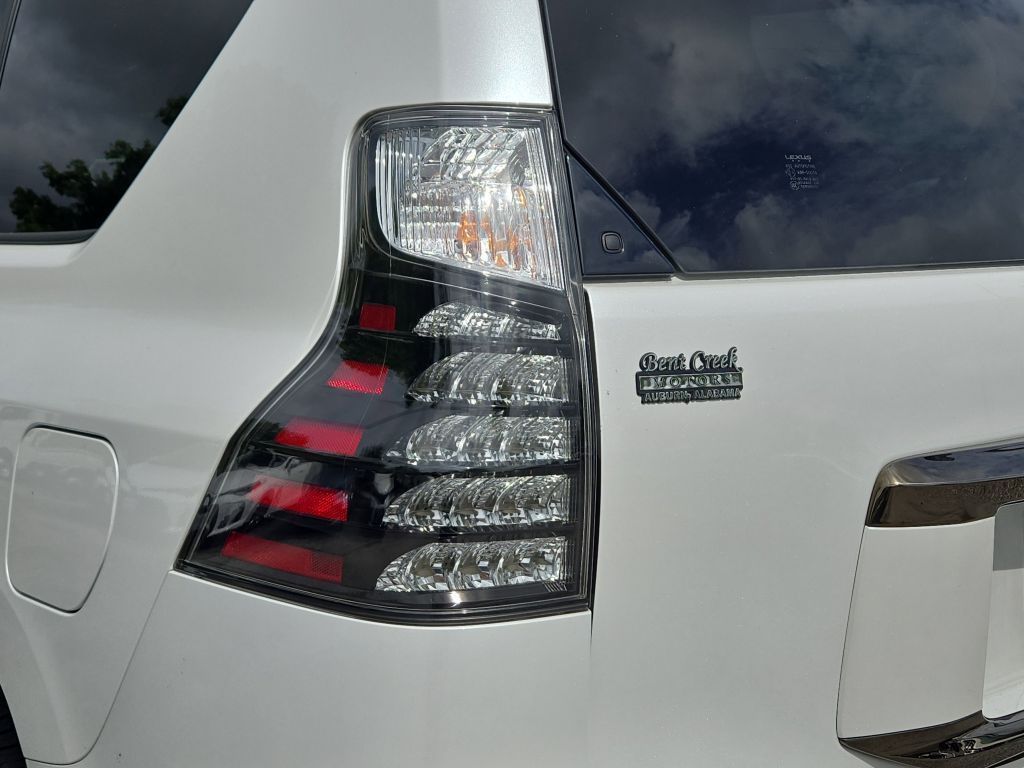 2023 Lexus GX 460 photo 9