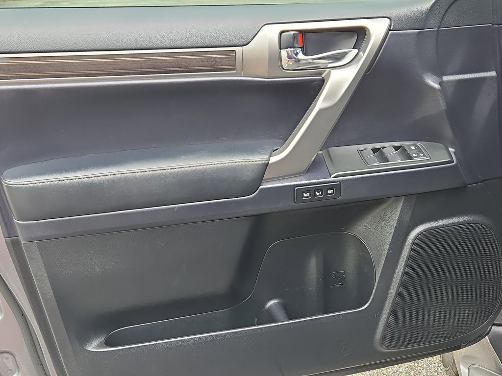 2023 Lexus GX 460 Premium photo 11