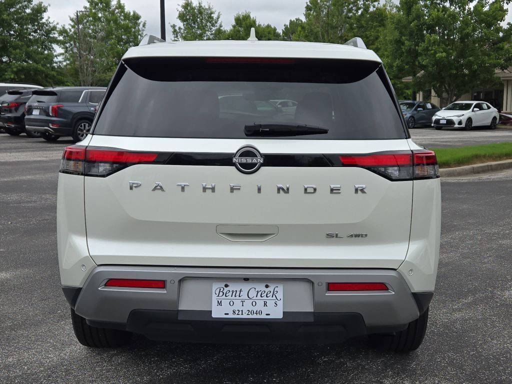 2023 Nissan Pathfinder SL photo 7