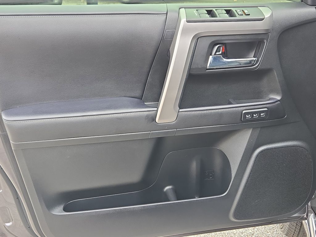 2023 Toyota 4Runner Limited, 301505, Photo