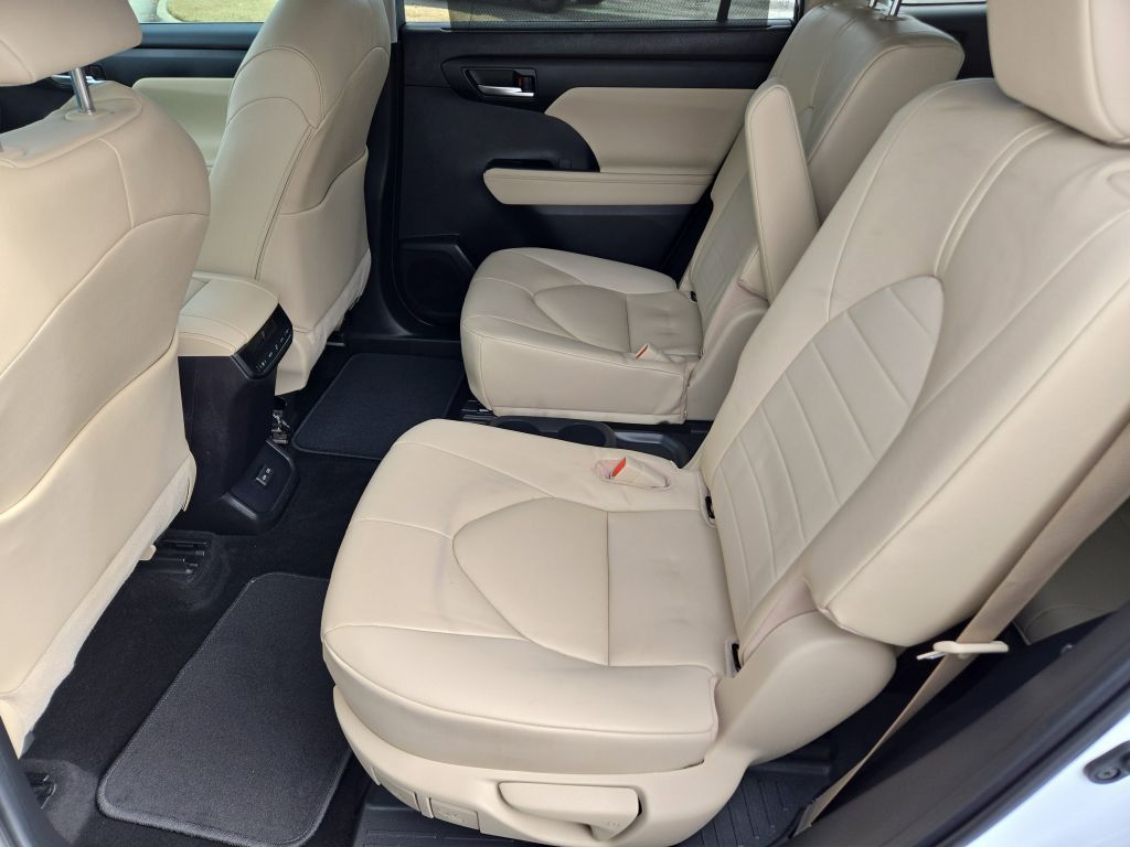 2023 Toyota Highlander XLE, 521323, Photo