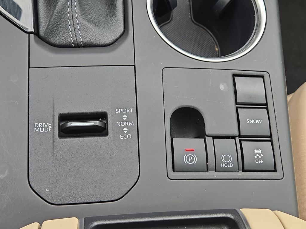 2023 Toyota Highlander XLE, 521323, Photo