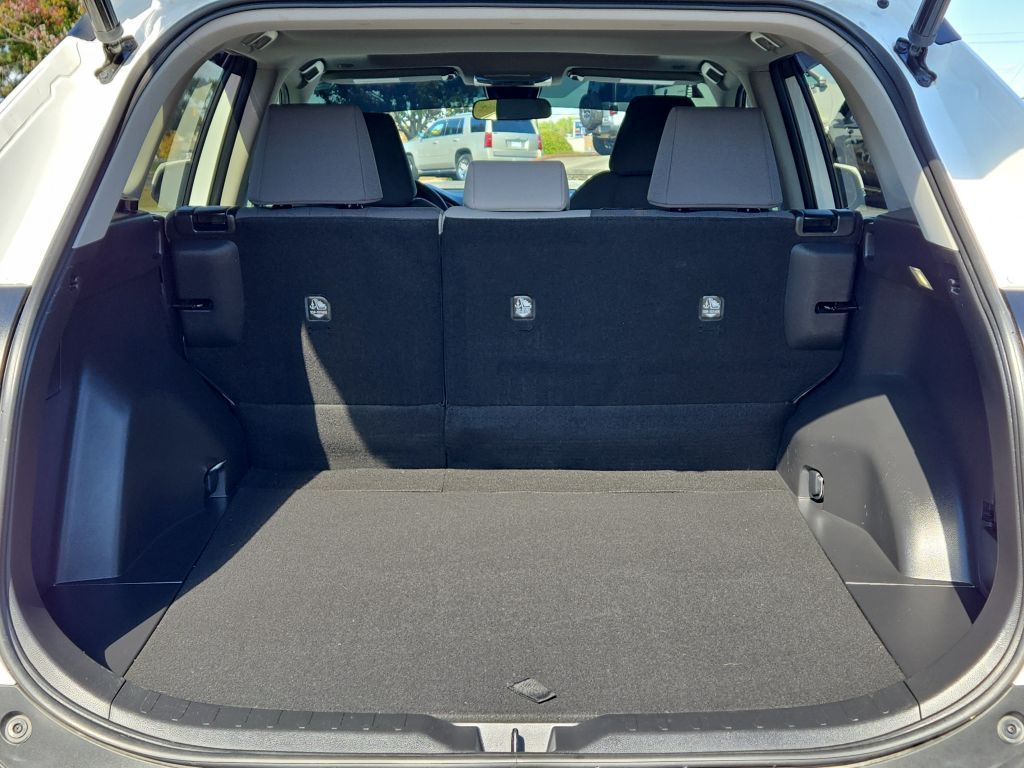 2023 Toyota RAV4 XLE, 233727, Photo