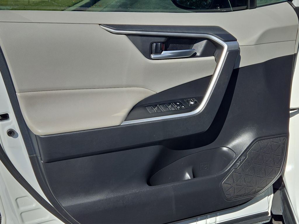 2023 Toyota RAV4 XLE, 233727, Photo