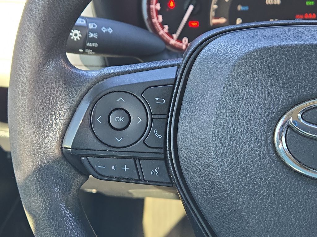 2023 Toyota RAV4 XLE, 233727, Photo