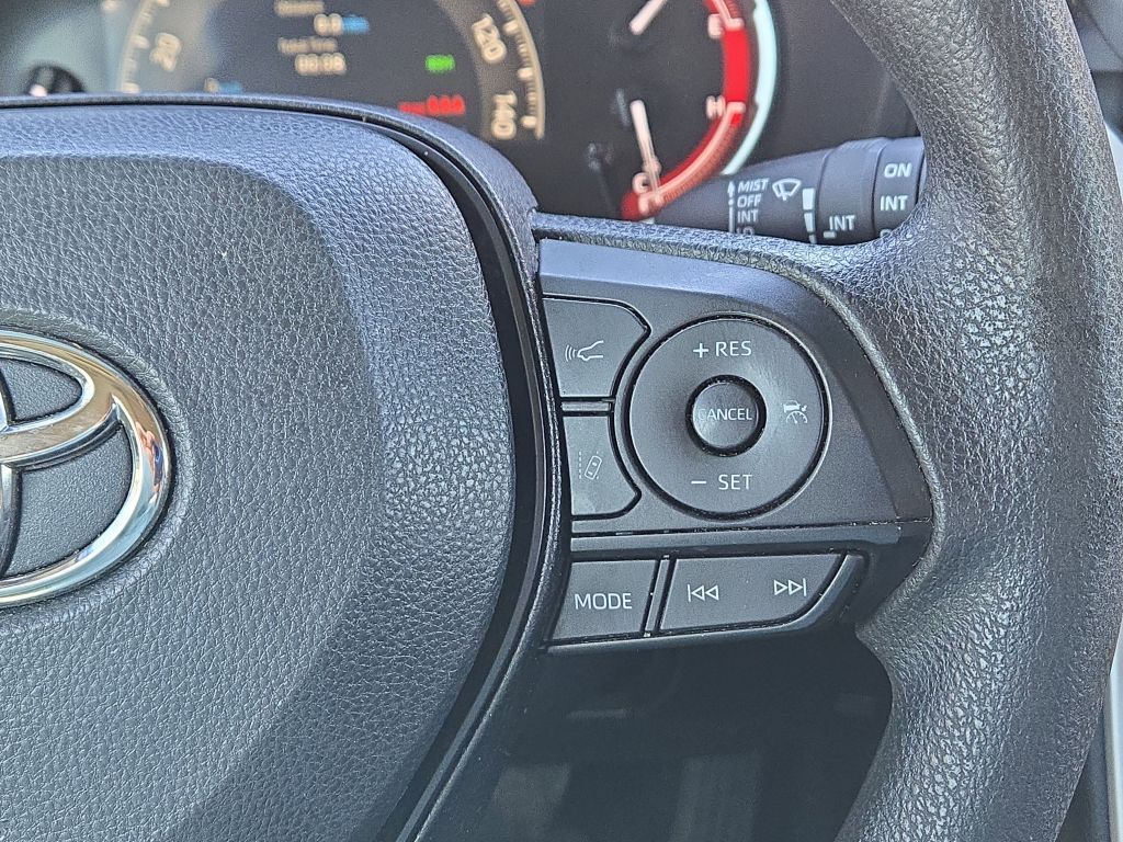 2023 Toyota RAV4 XLE, 233727, Photo