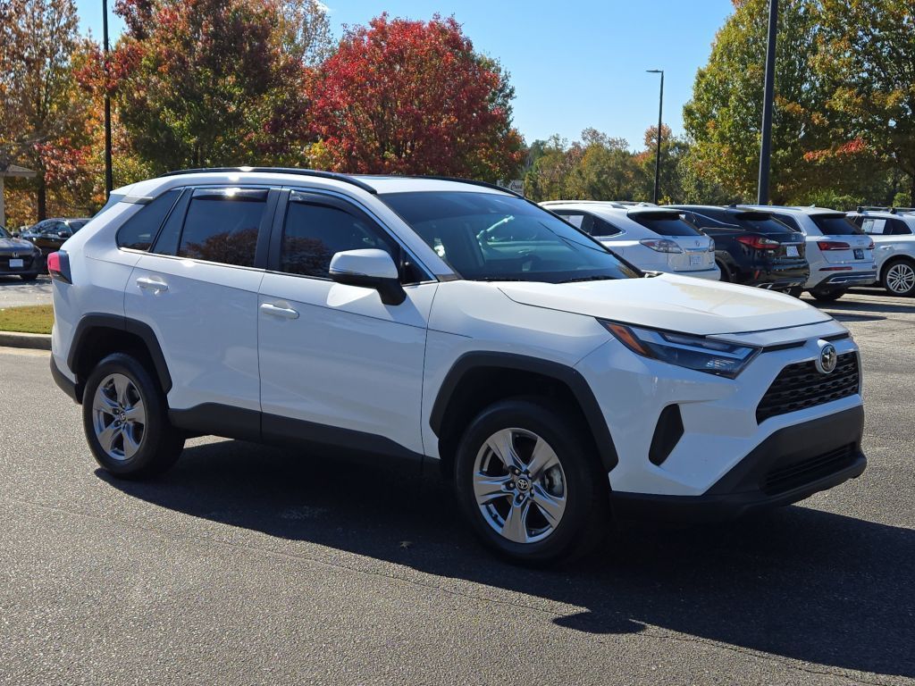 2023 Toyota RAV4 XLE, 233727, Photo