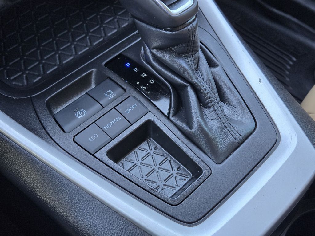 2023 Toyota RAV4 XLE Premium, 288364, Photo