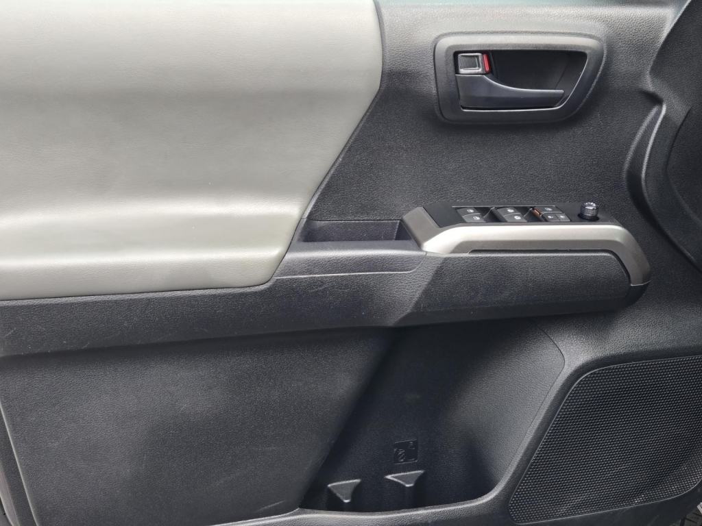 2023 Toyota Tacoma SR5, 039548, Photo