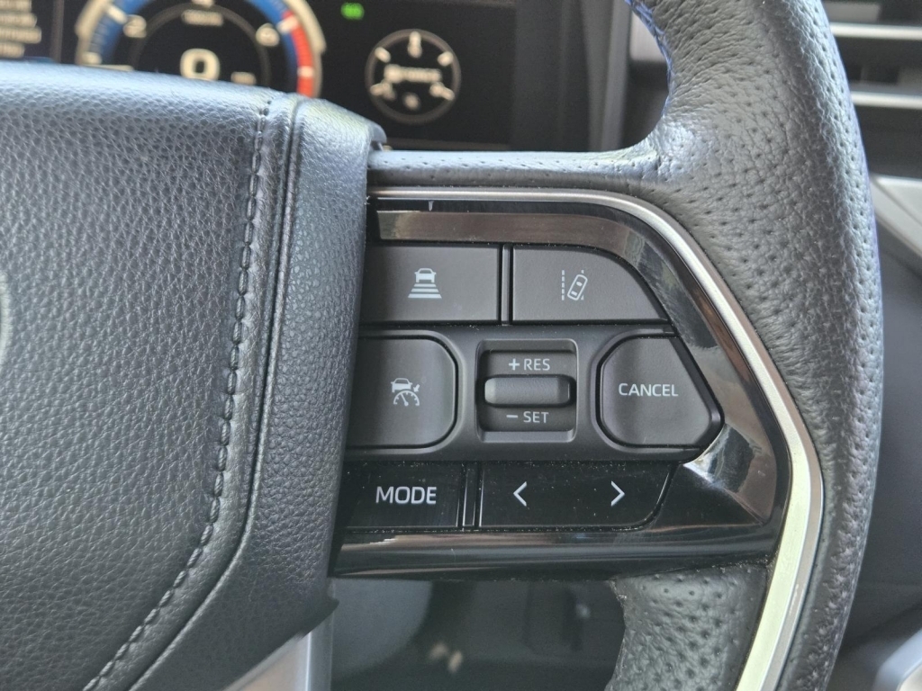 2023 Toyota Tundra Platinum, 023658, Photo