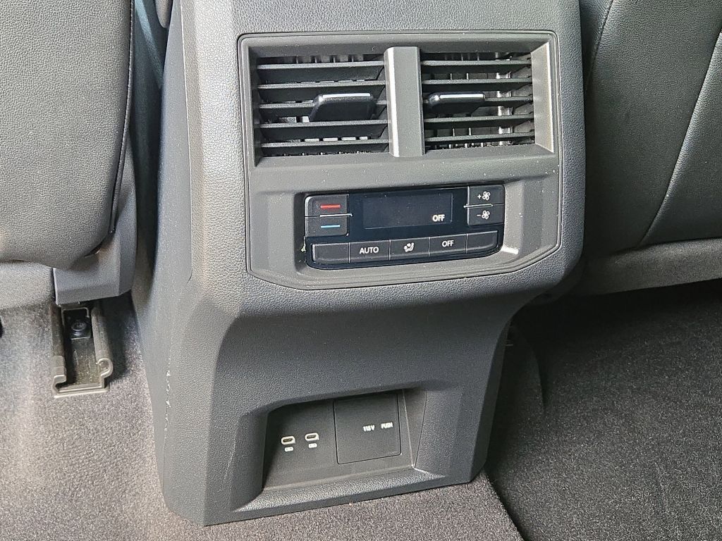 2023 Volkswagen Atlas V6 SE Technology photo 17