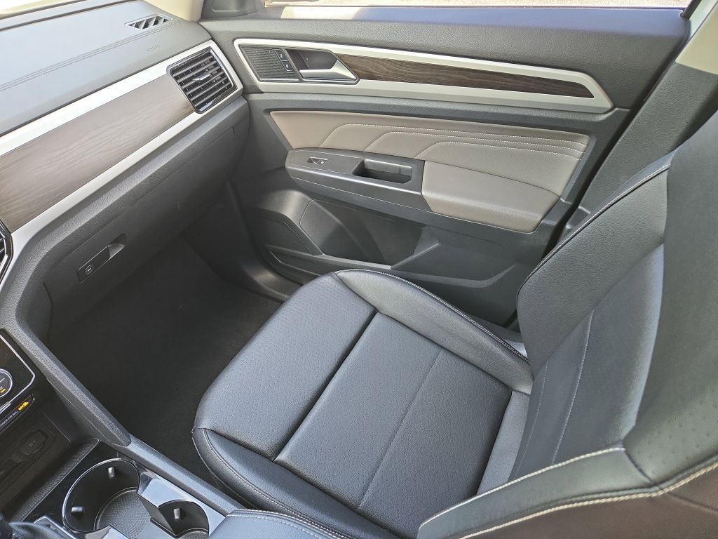 2023 Volkswagen Atlas V6 SE Technology photo 19