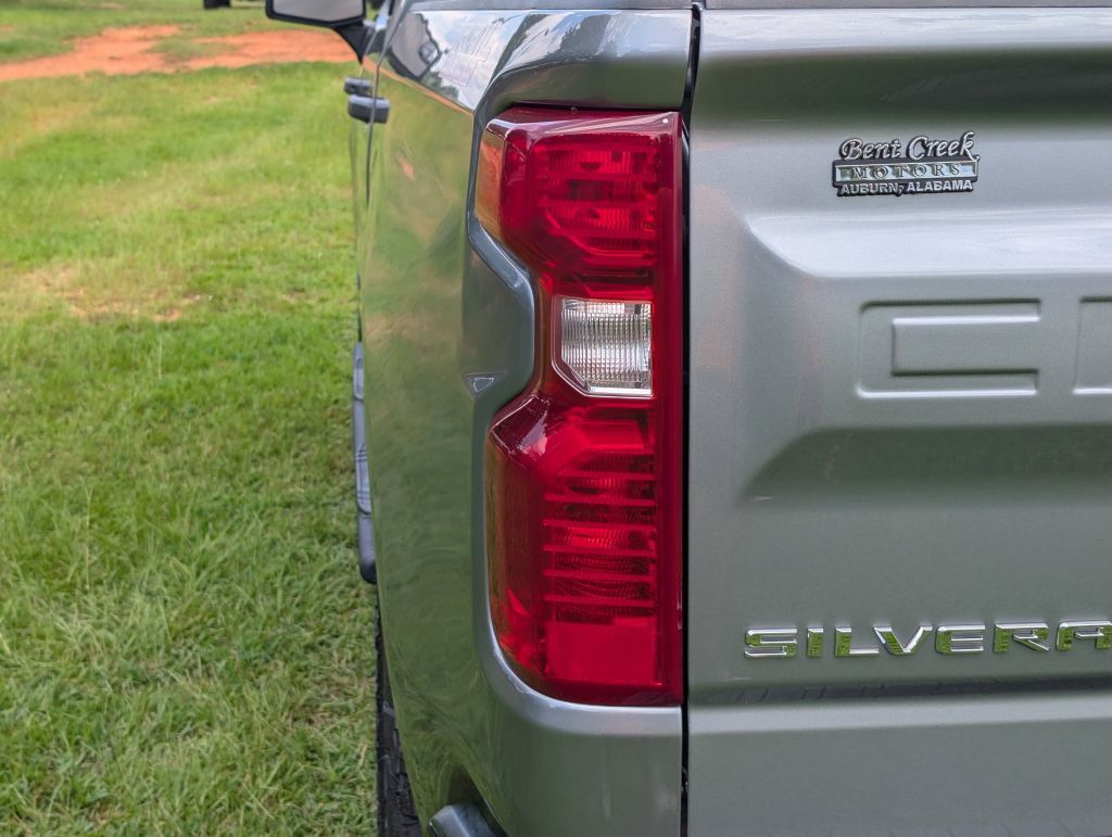 2024 Chevrolet Silverado 1500 Custom Trail Boss photo 10