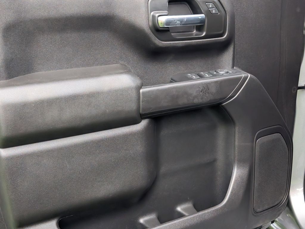 2024 Chevrolet Silverado 1500 Custom Trail Boss photo 13