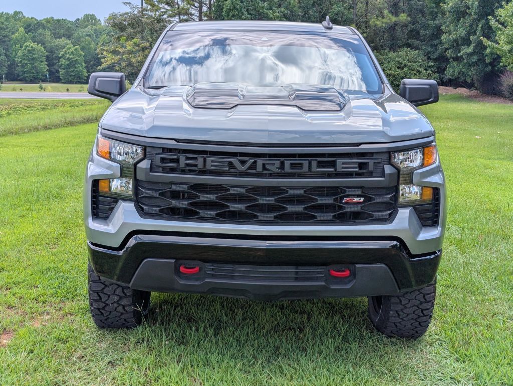2024 Chevrolet Silverado 1500 Custom Trail Boss photo 2