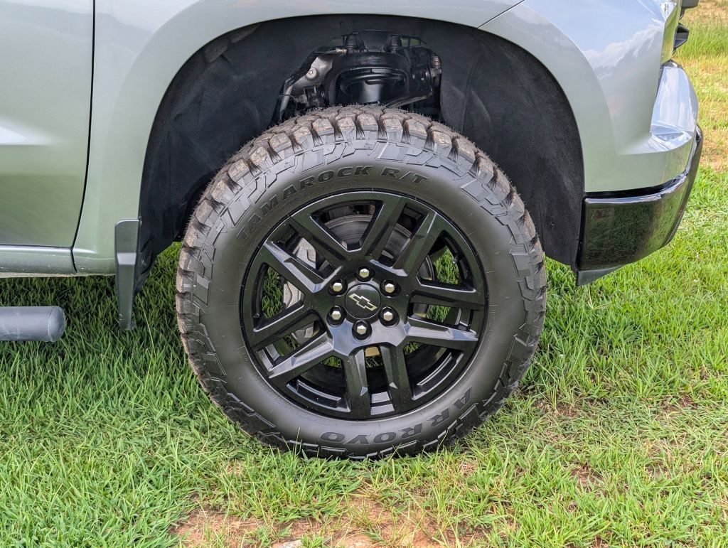 2024 Chevrolet Silverado 1500 Custom Trail Boss photo 6