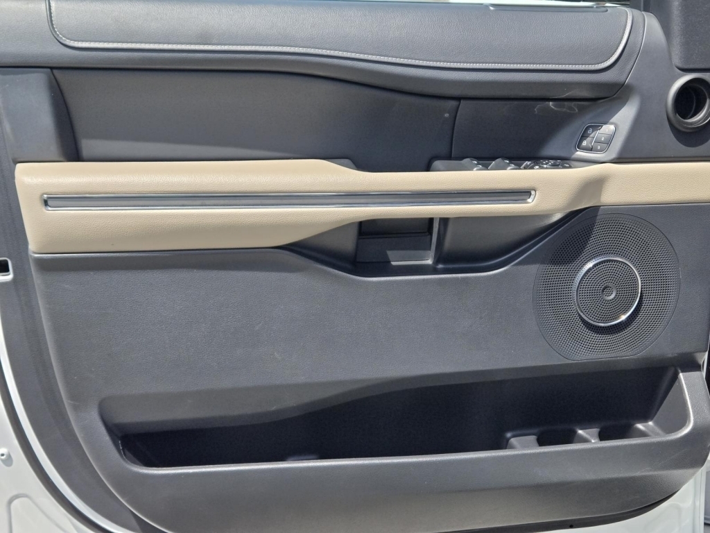 2024 Ford Expedition XLT Max, A41166, Photo