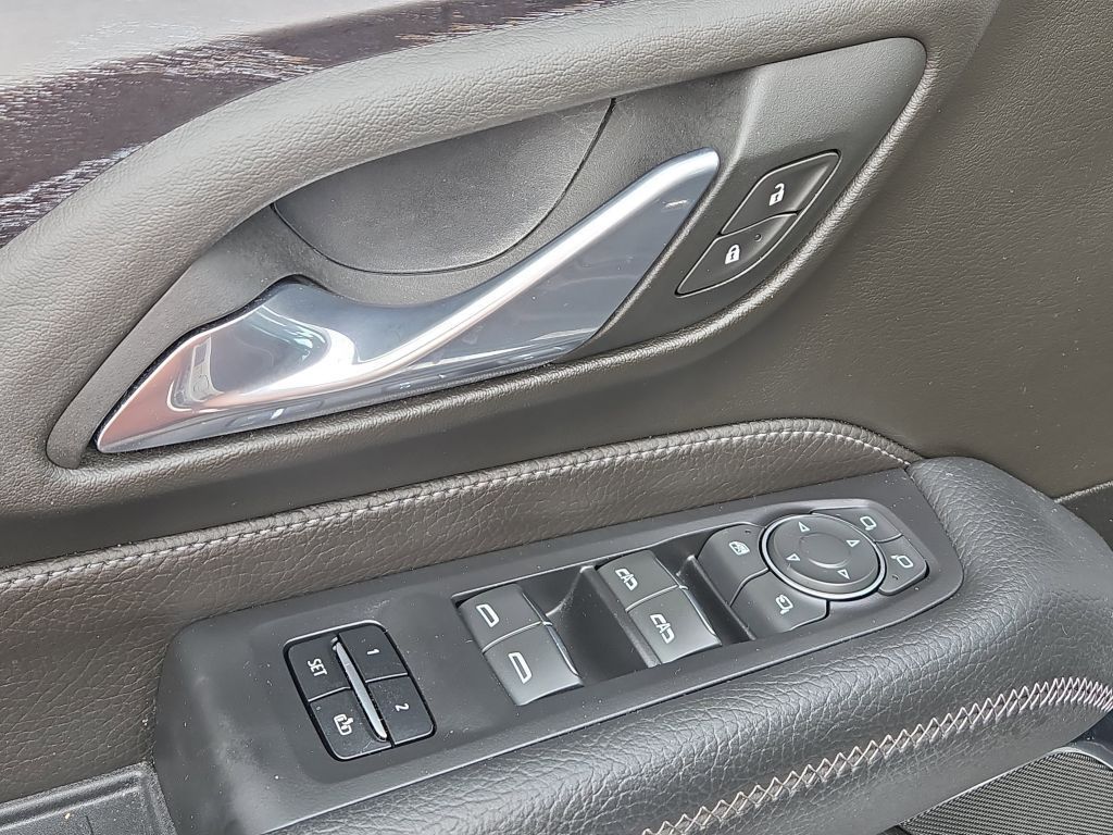 2024 GMC Yukon XL Denali, 135296, Photo