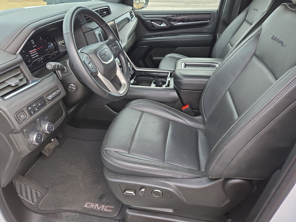 2024 GMC Yukon XL Denali, 135296, Photo