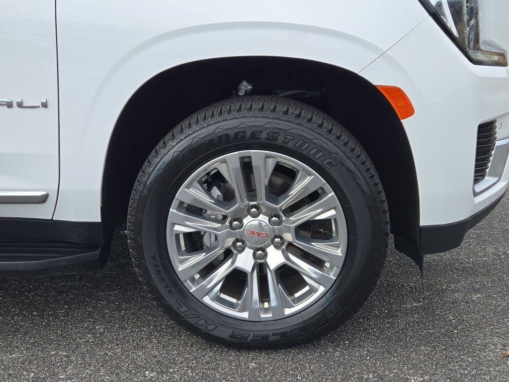 2024 GMC Yukon XL Denali, 135296, Photo