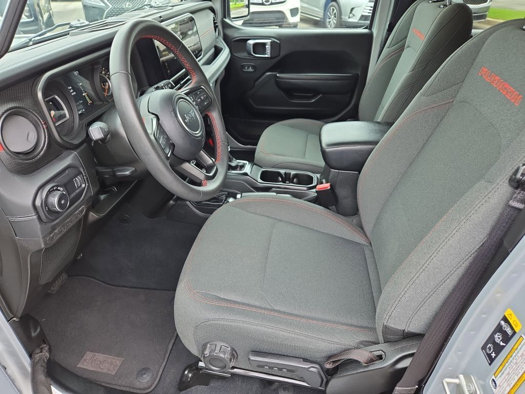 2024 Jeep Wrangler Rubicon photo 15