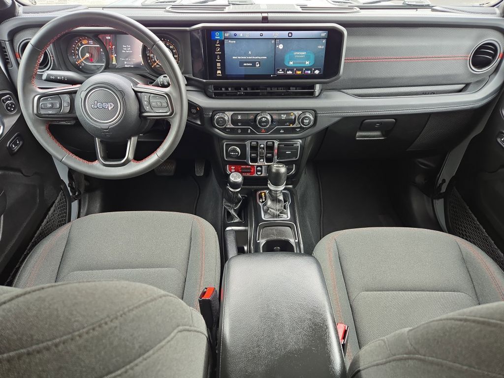 2024 Jeep Wrangler Rubicon photo 18