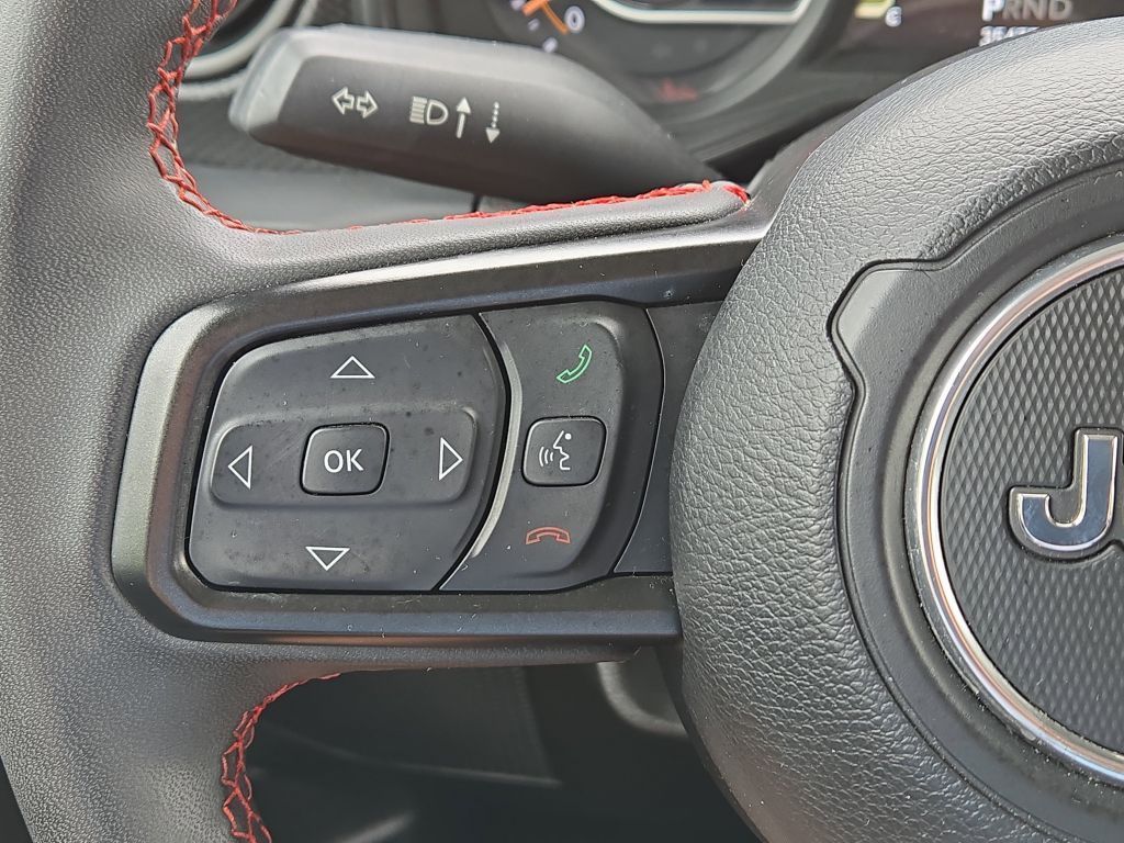 2024 Jeep Wrangler Rubicon photo 21
