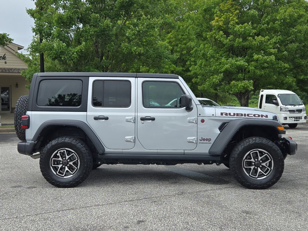 2024 Jeep Wrangler Rubicon photo 6