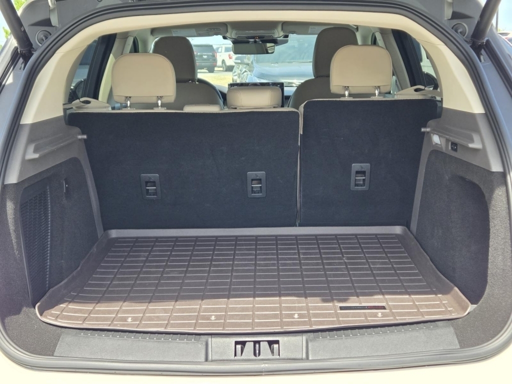 2024 Lincoln Corsair Premiere, L08239, Photo