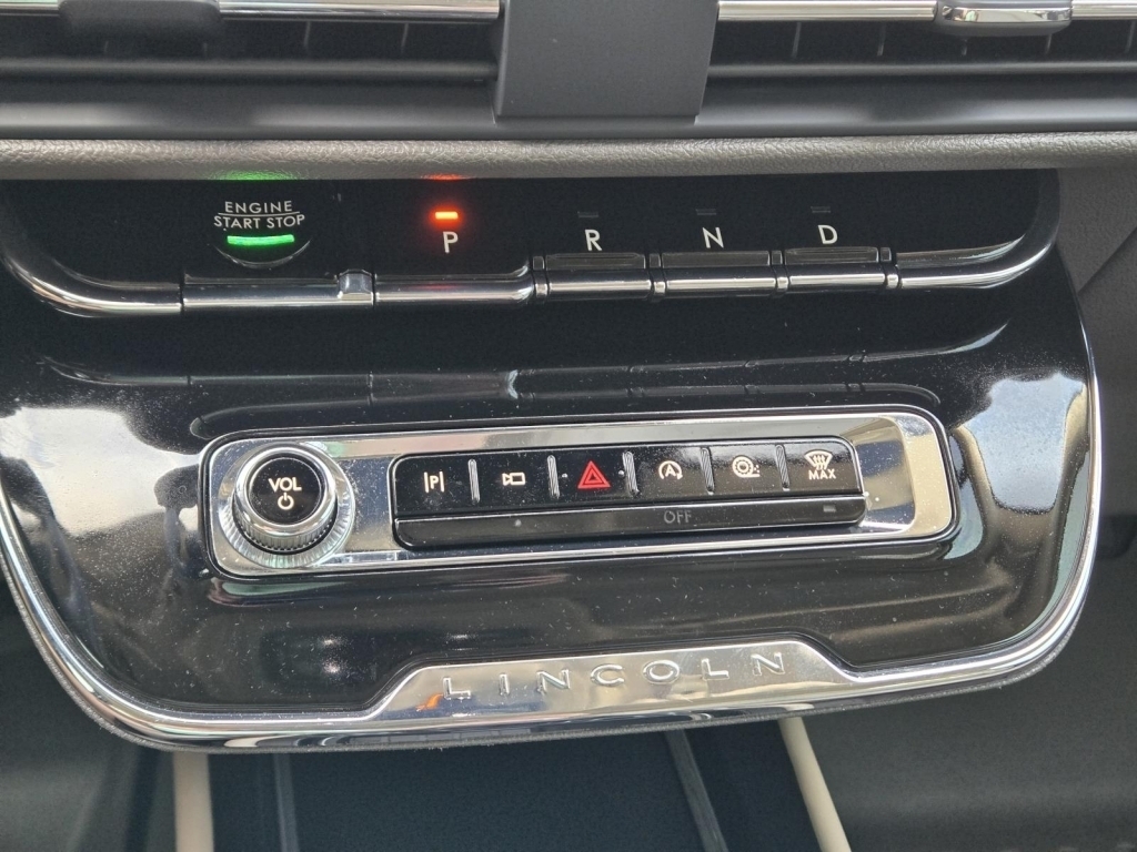 2024 Lincoln Corsair Premiere, L08239, Photo