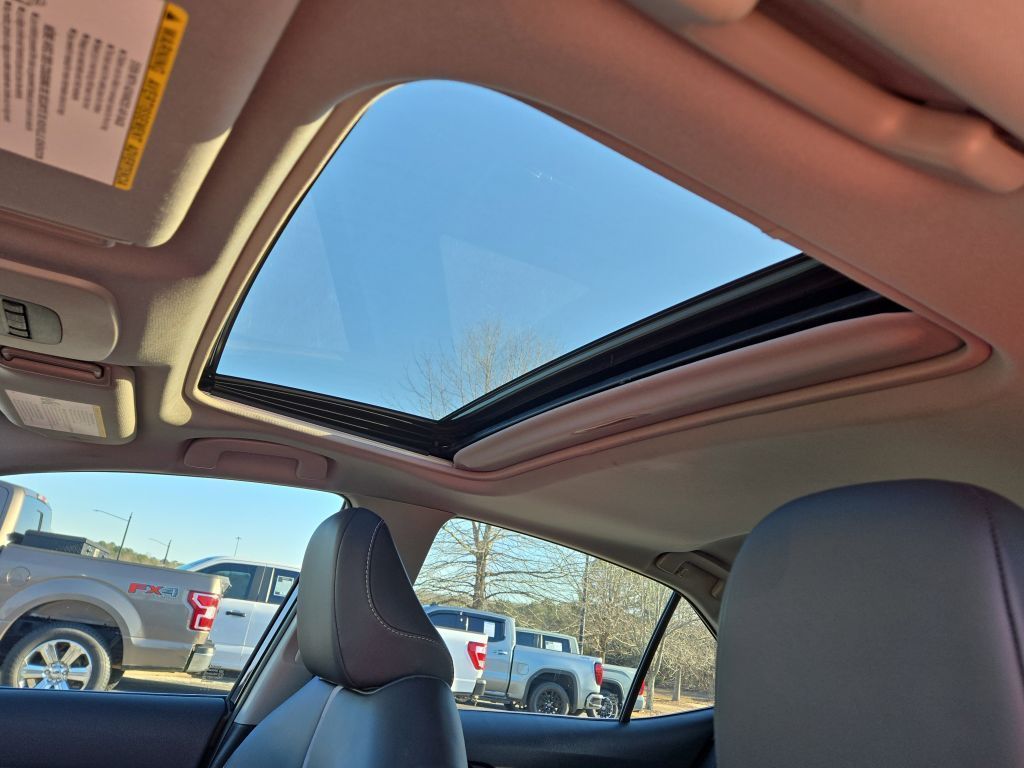 2024 Toyota Camry SE, 243399, Photo