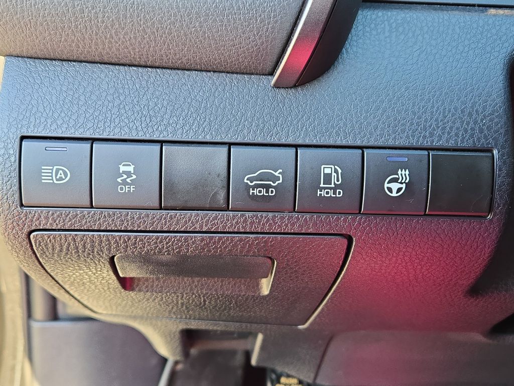 2024 Toyota Camry SE, 243399, Photo