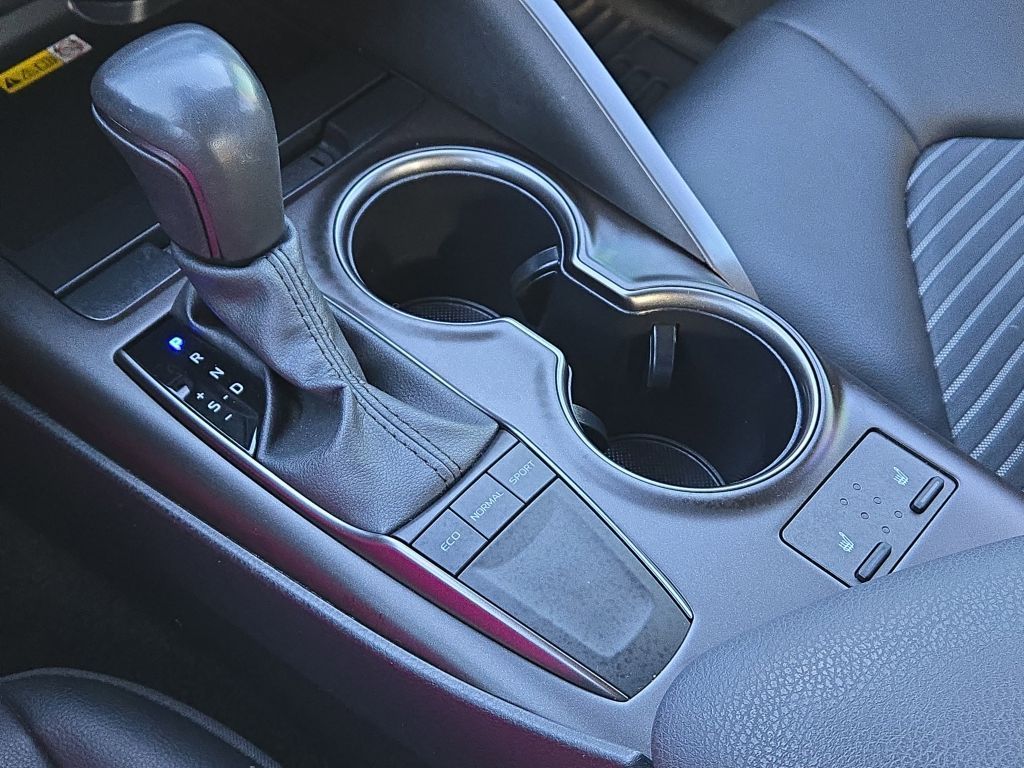 2024 Toyota Camry SE, 243399, Photo