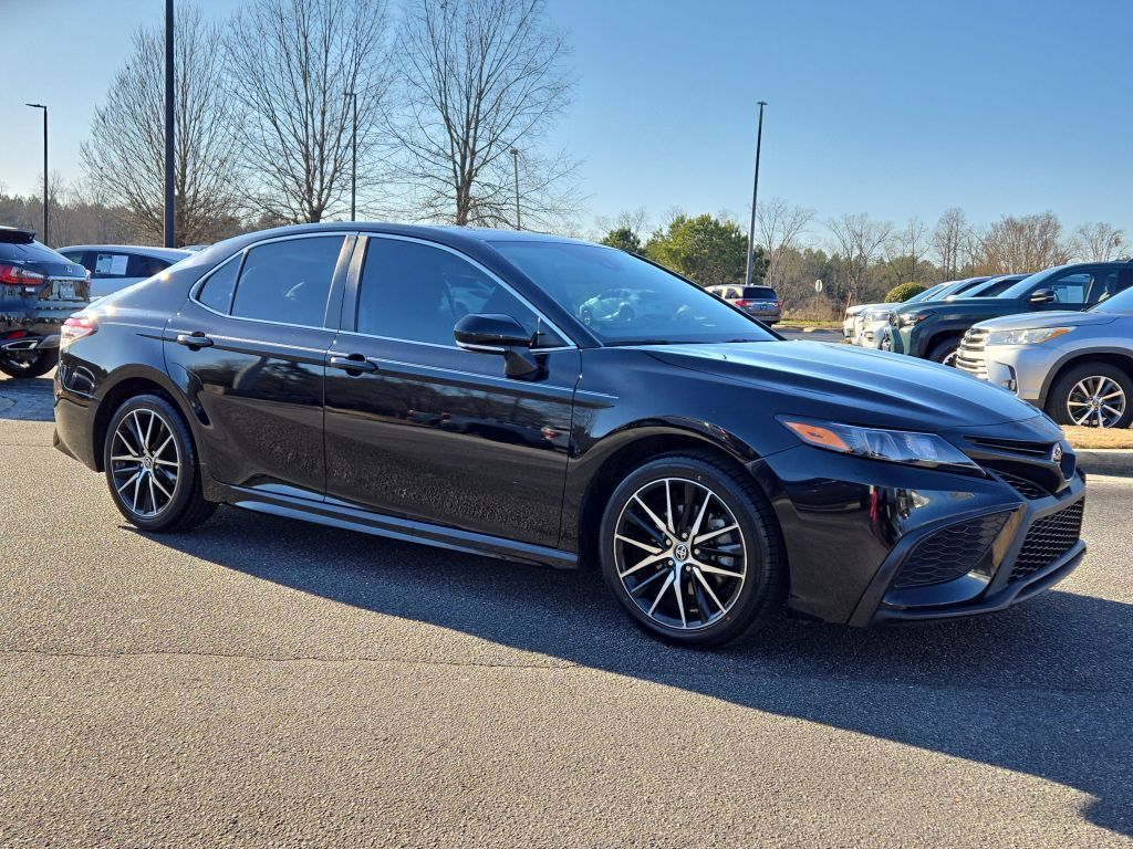 2024 Toyota Camry SE, 243399, Photo