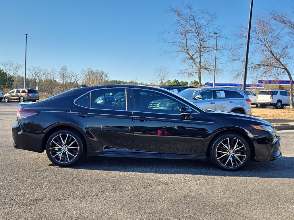 2024 Toyota Camry SE, 243399, Photo