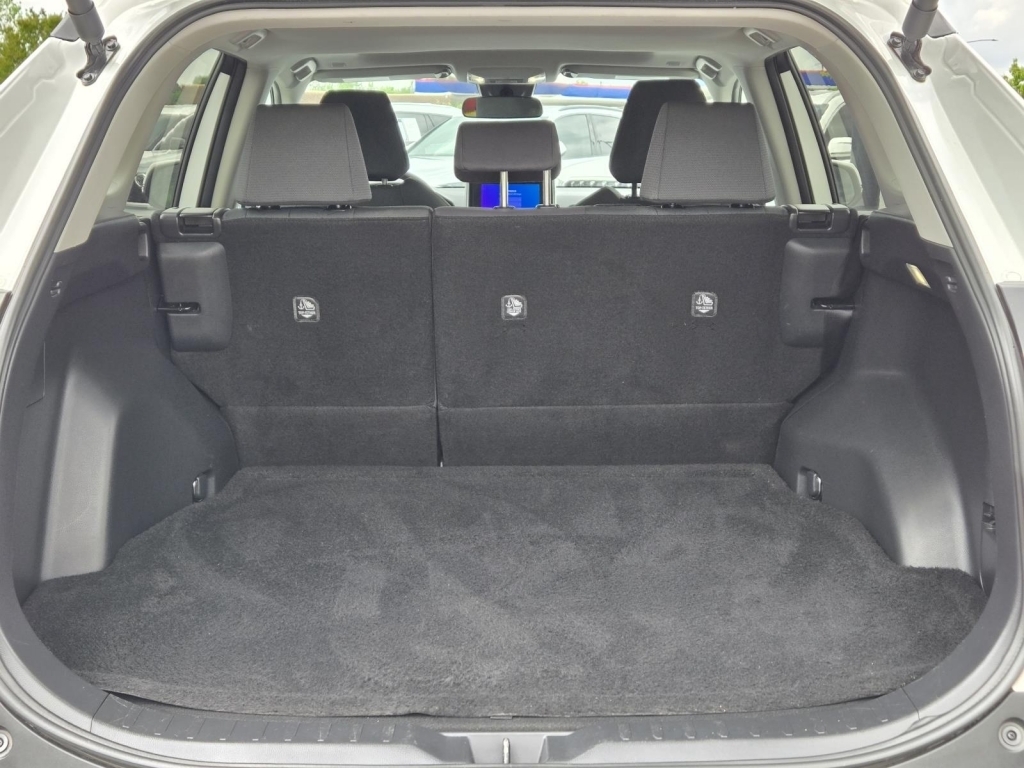 2024 Toyota RAV4 XLE, 275706, Photo