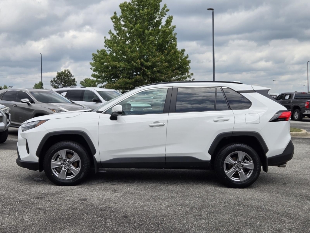 2024 Toyota RAV4 XLE, 275706, Photo