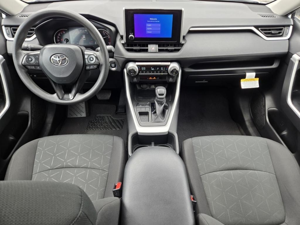 2024 Toyota RAV4 XLE, 275706, Photo
