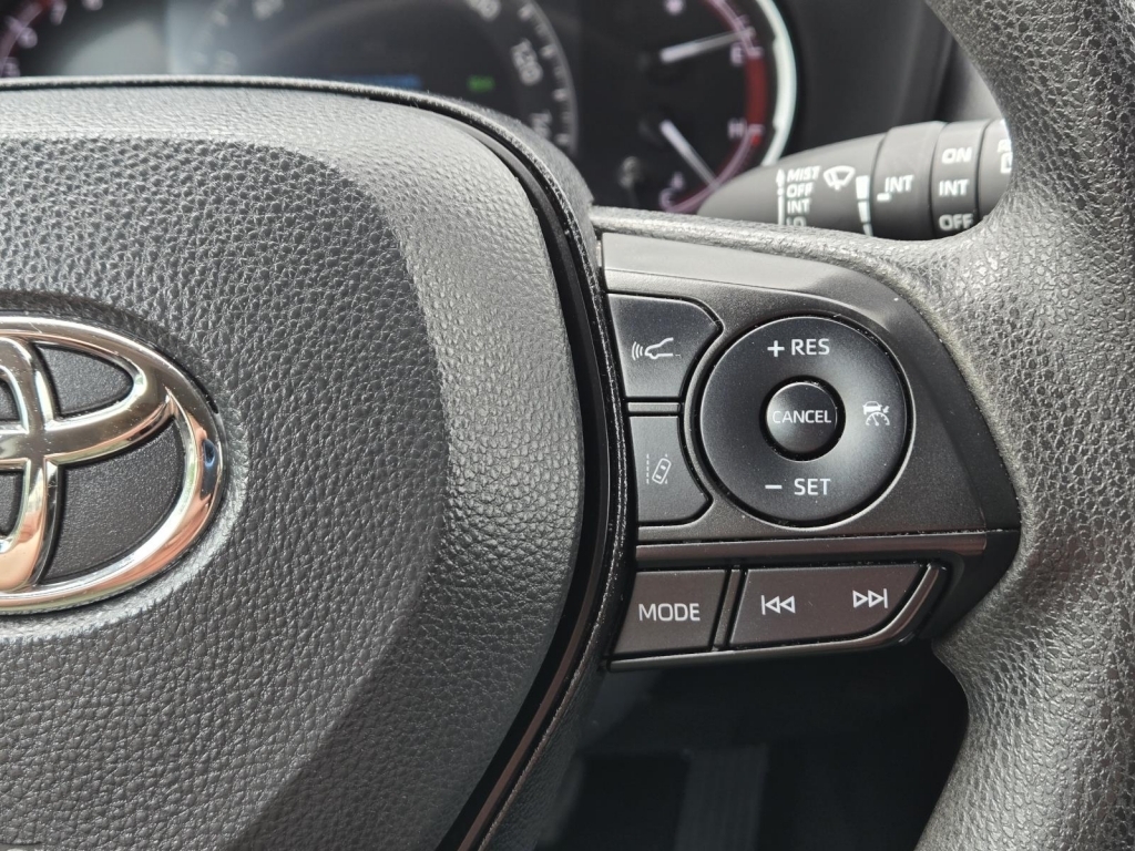 2024 Toyota RAV4 XLE, 275706, Photo