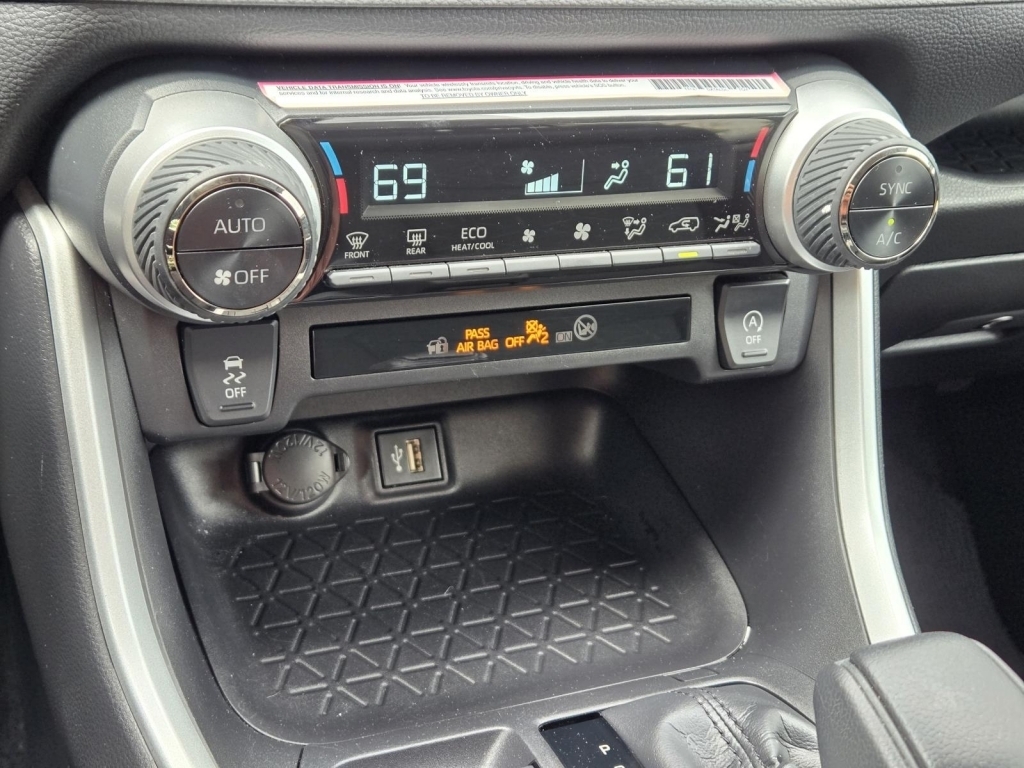 2024 Toyota RAV4 XLE, 275706, Photo