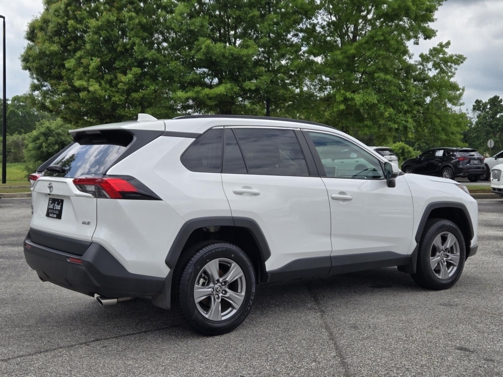 2024 Toyota RAV4 XLE, 275706, Photo
