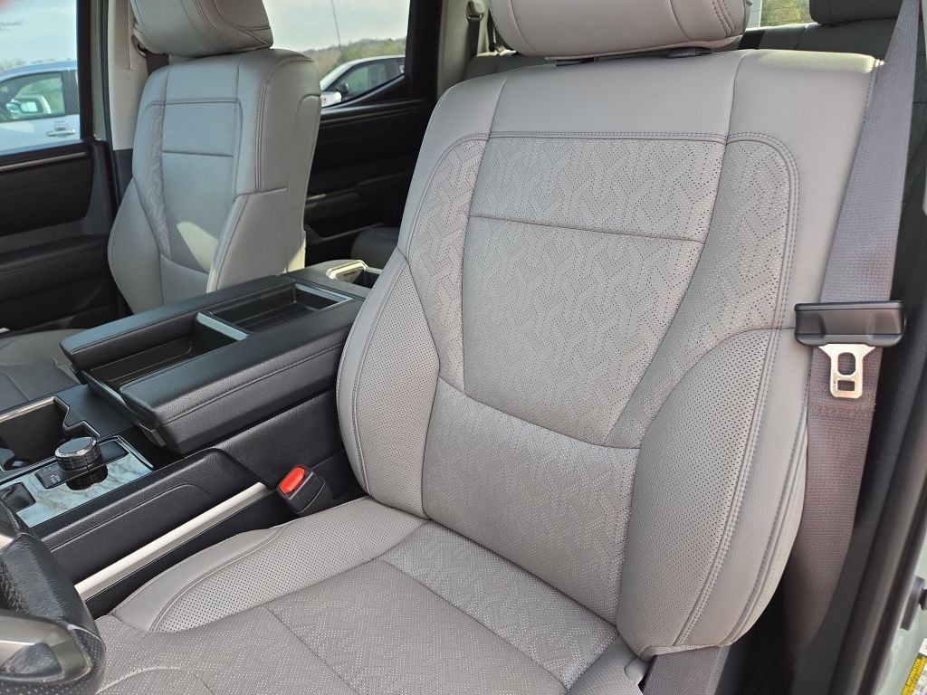 2024 Toyota Tundra SR5, 030122, Photo